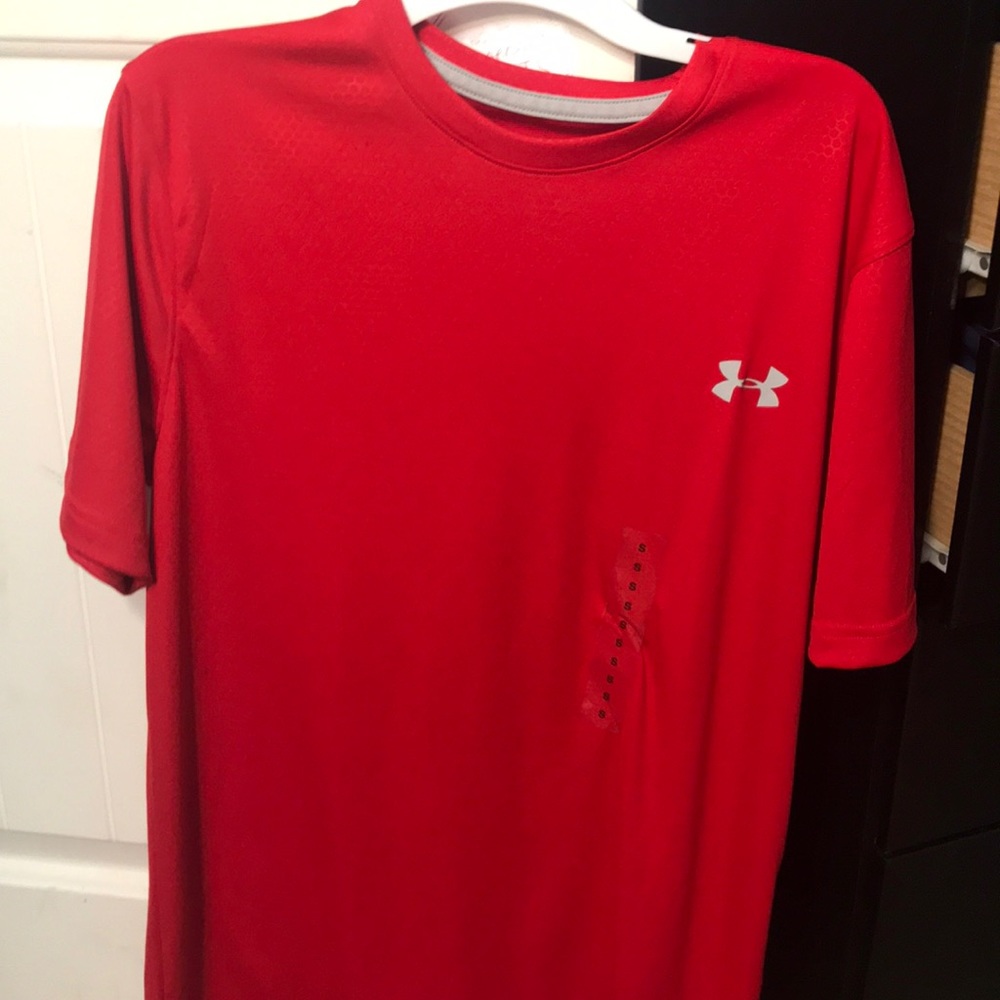 Workout shirt never worn